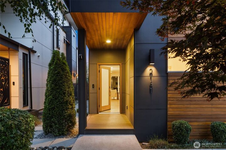 Property Photo: 2131 48th Avenue SW WA 98116