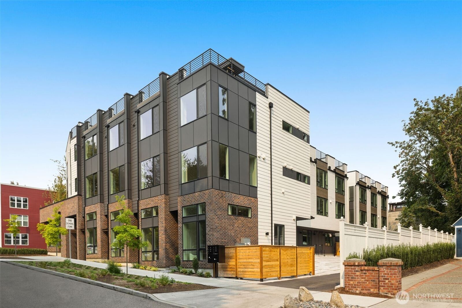 Property Photo: 3404 E Spring Street WA 98122