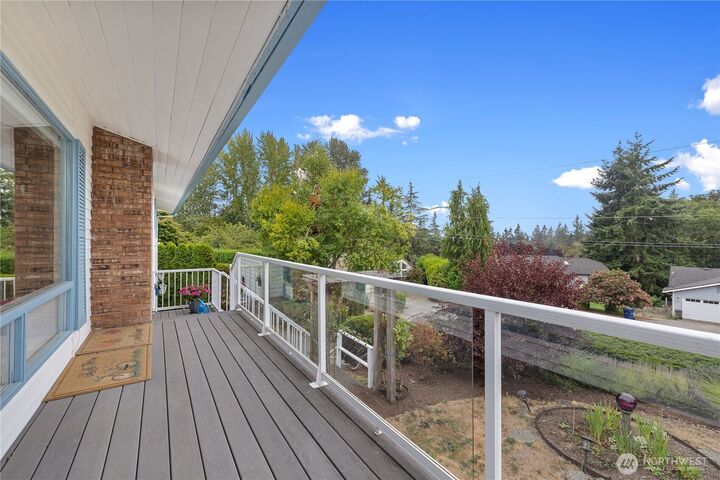 9217  46th Avenue W  Mukilteo WA 98275 photo