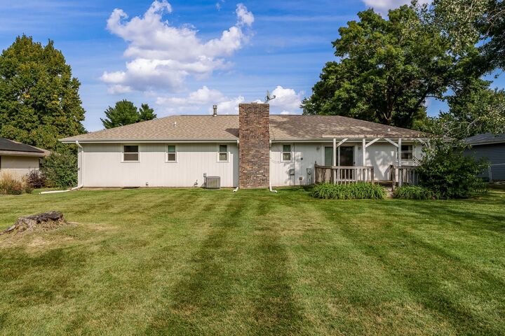 Property Photo: 603 S Church Street IL 61088