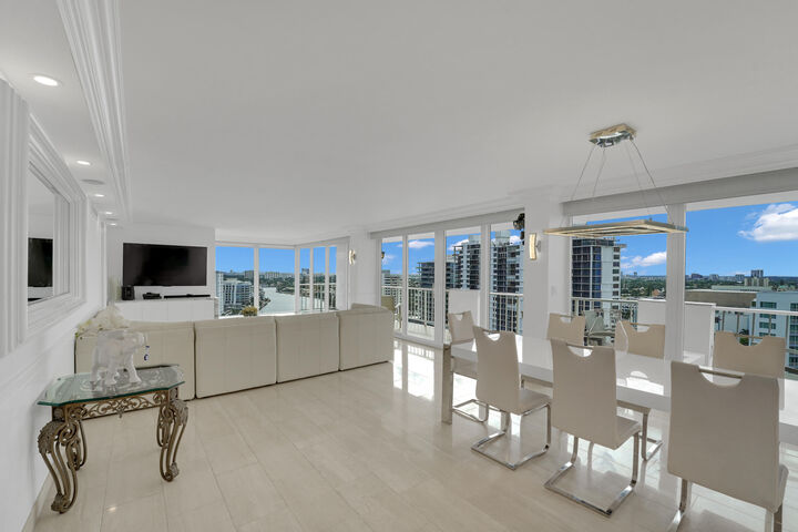 Property Photo:  2800 E Sunrise Boulevard 19A  FL 33304 