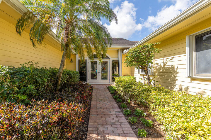 Property Photo:  12823 NW Cinnamon Way  FL 34990 