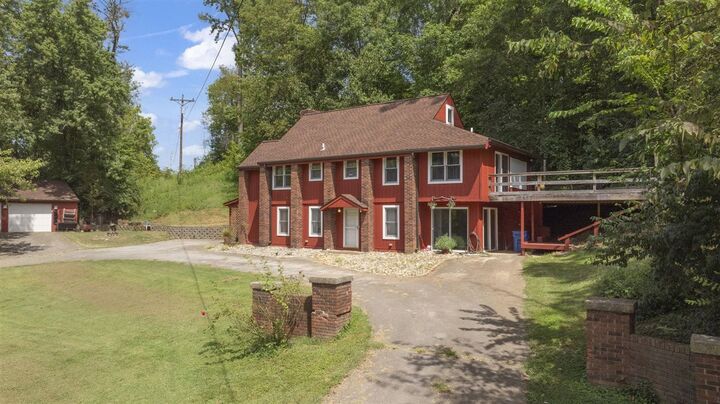 Property Photo:  1810 Old Munfordville Road  KY 42141 