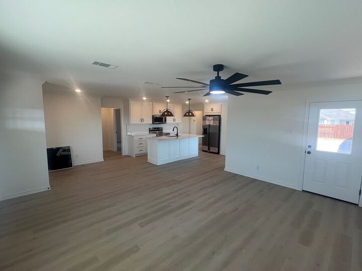 Property Photo:  1008 Claborne Court  TX 76905 