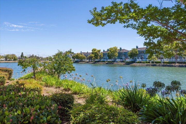 Property Photo:  1000 Davit Lane 106  CA 94065 