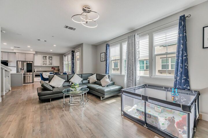 Property Photo:  1549 Pratt Place  CA 95050 