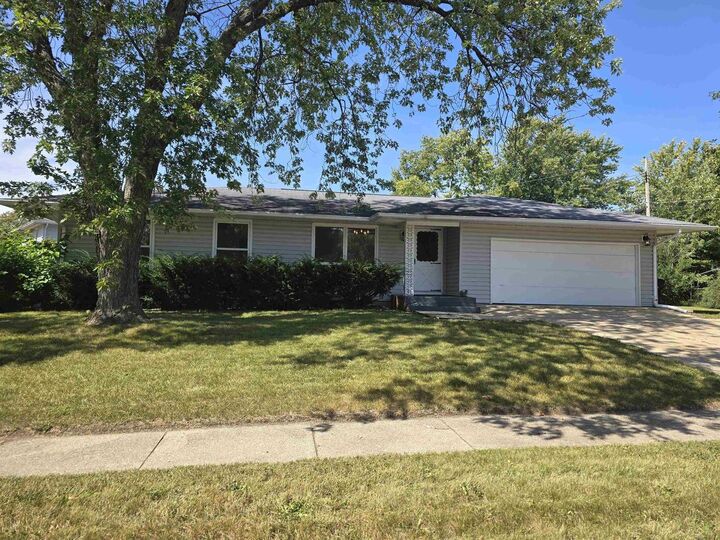 1940 Townline Avenue  Beloit WI 53511 photo