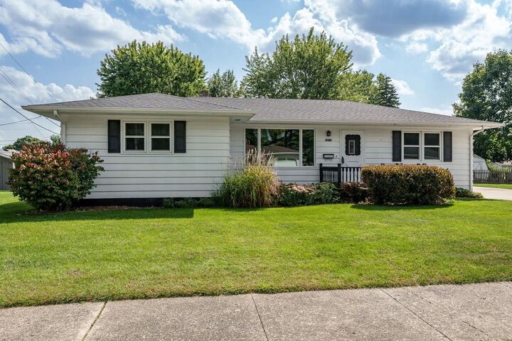 Property Photo:  2015 Ravine Street  WI 53548 