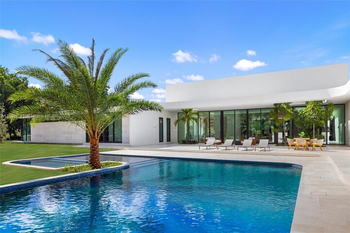 Property Photo: 5671 SW 130th Ave FL 33330