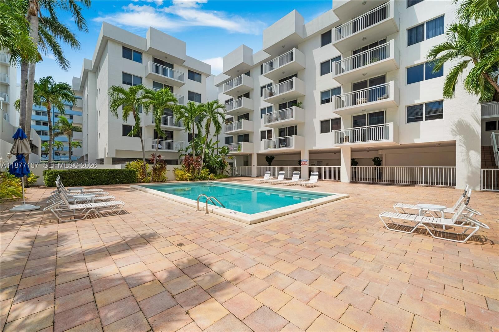 Property Photo: 1665 Bay Rd 521 FL 33139