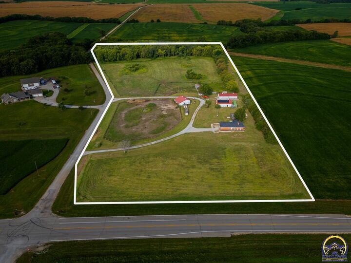 14762 175th St  Nortonville KS 66060 photo