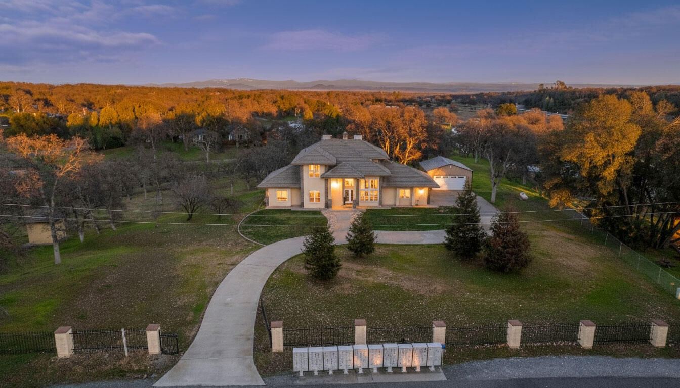 Property Photo:  14860 Oak Knoll Drive  CA 96080 