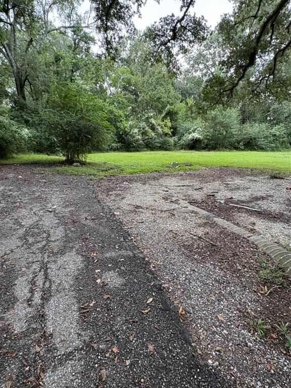 Property Photo:  209 Hewitt Street  LA 70591 