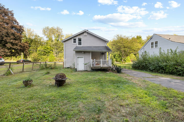 Property Photo:  405 Cherry Street  CT 06770 