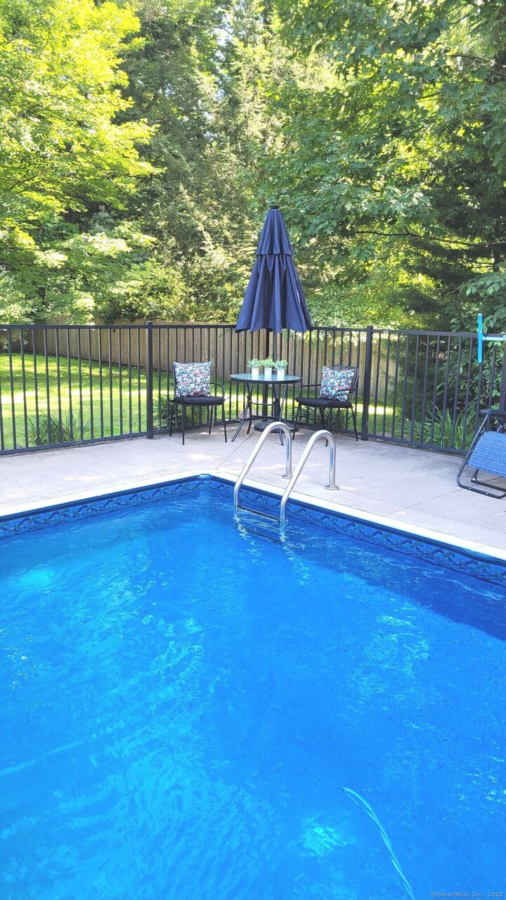 Property Photo:  170 Winding Lane  CT 06001 
