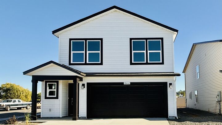 116 S Country Club Dr  Deer Park WA 99006 photo