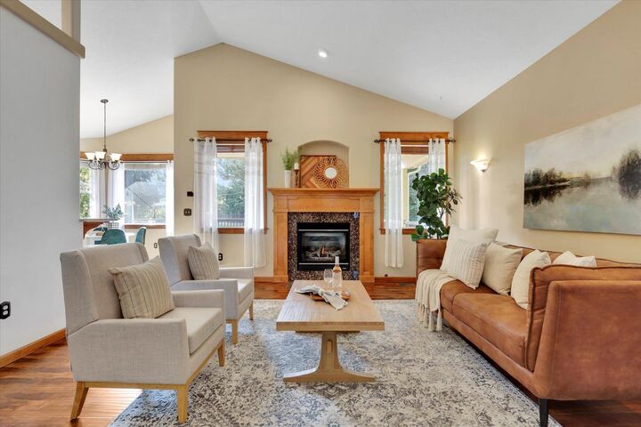 Property Photo:  10203 N Loma St  WA 99208 
