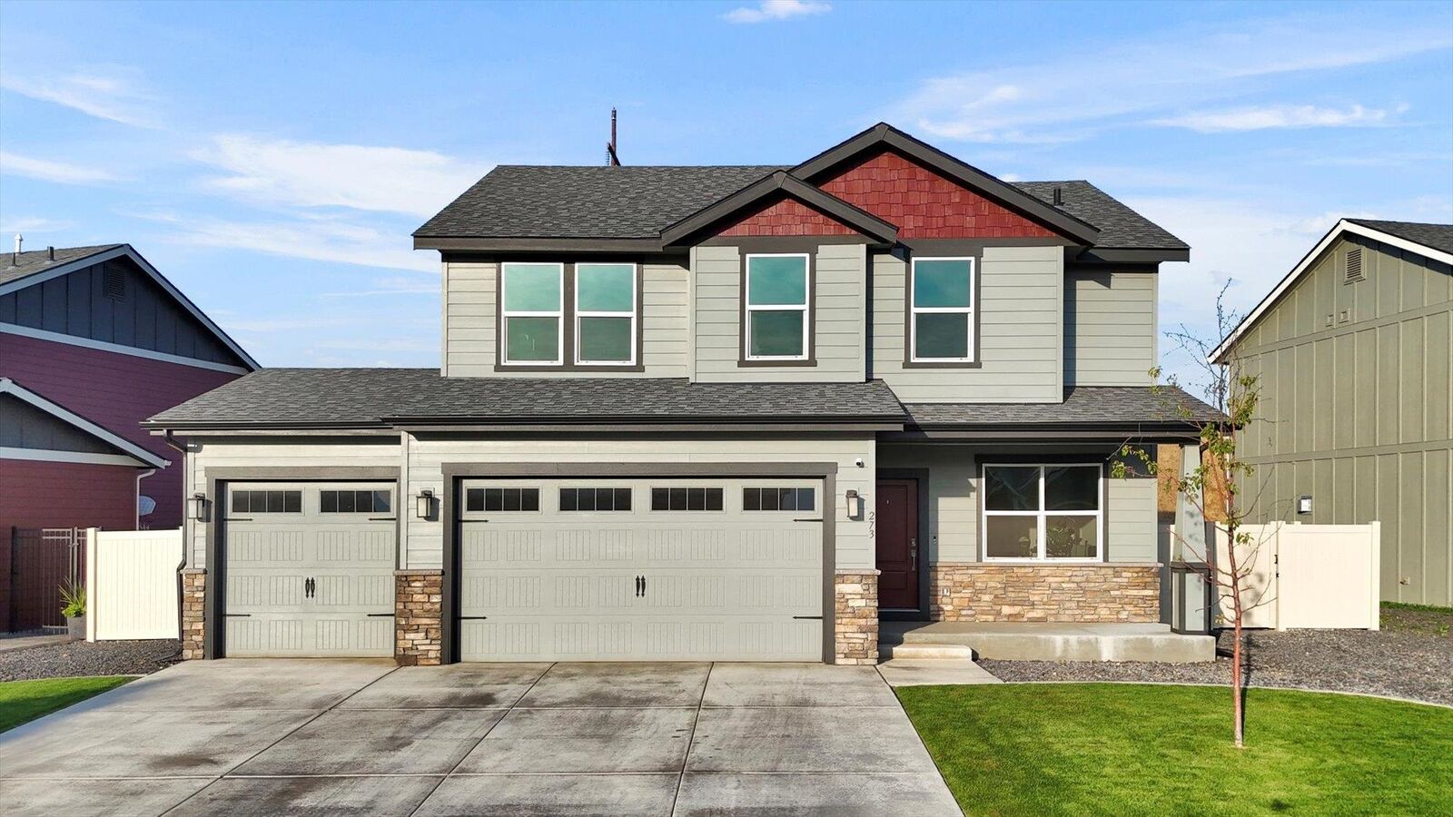 Property Photo:  273 S Legacy Ridge Dr  WA 99019 