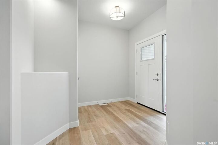 Property Photo:  516 Myles Heidt Manor  SK S7W 0Z4 