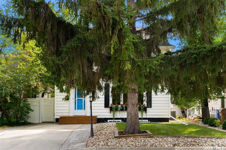 Property Photo:  2655 19th Avenue  SK S4T 1X2 