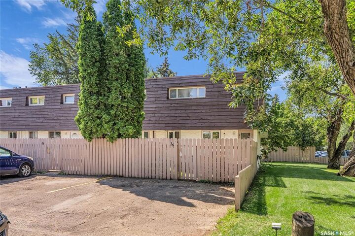 Property Photo: 120 Acadia Drive 36 SK S7H 3V2