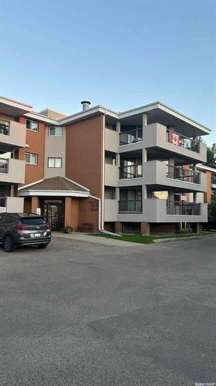 Property Photo: 209D Cree Place 137 SK S7K 7Y9