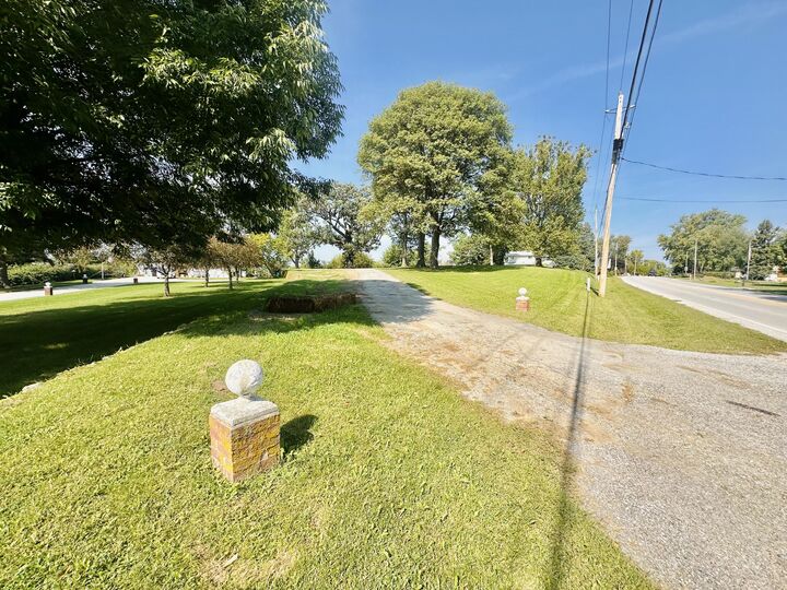 Property Photo: 910 N Locust Street IA 51534