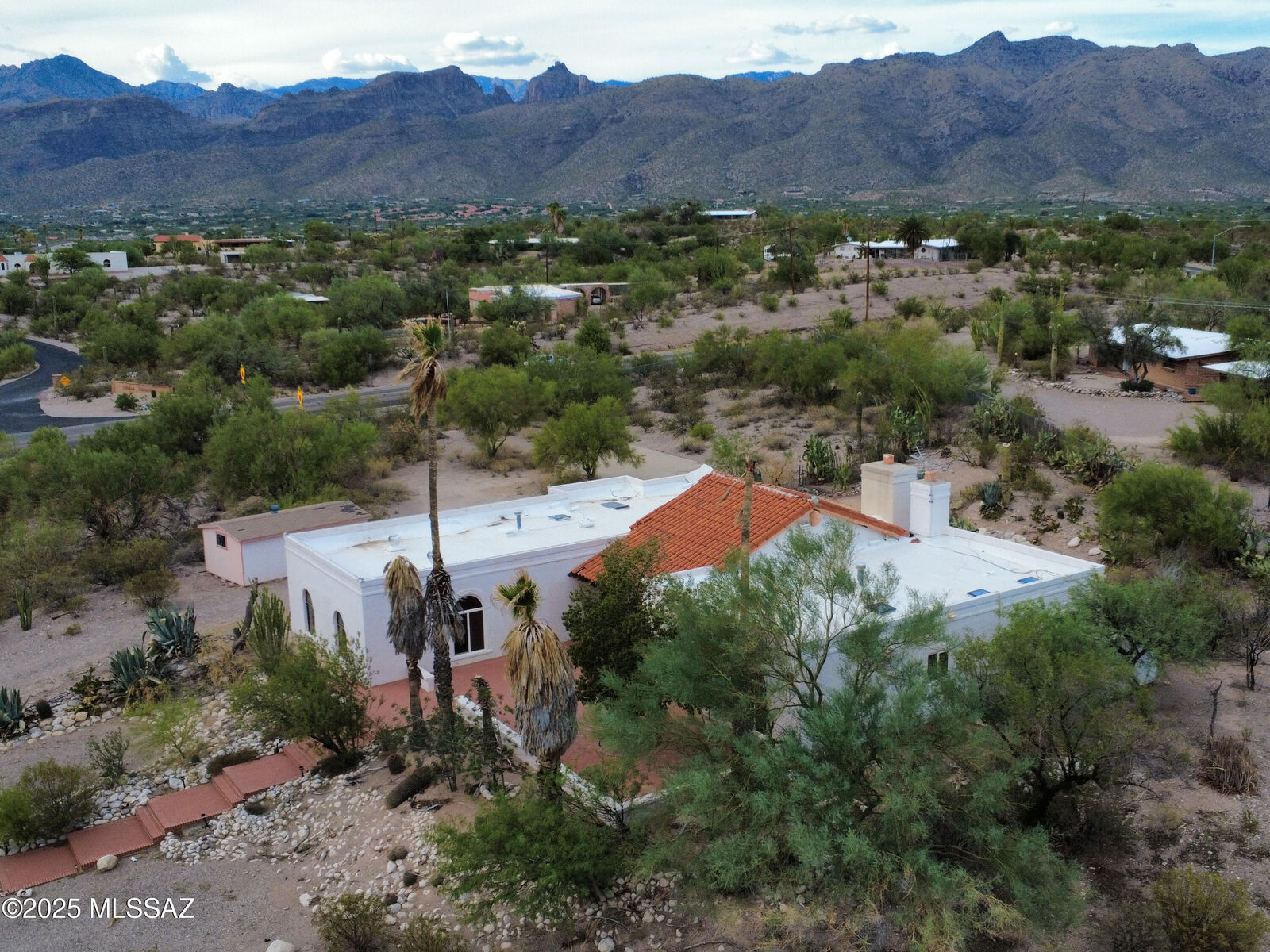 Property Photo:  3800 N Avenida De Montezuma  AZ 85749