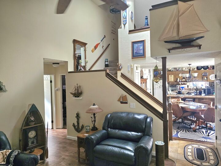 1205 E Ferguson Avenue  Visalia CA 93292 photo