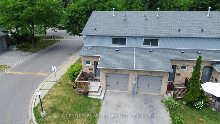 Property Photo:  399 Vodden Street E 42  ON L6V 3V1 