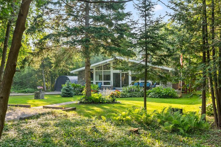 Property Photo:  10 Jarrell Lane  ON N2Z 2X8 