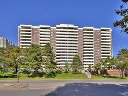 Property Photo: 3 Lisa Street 911 ON L6T 4A2