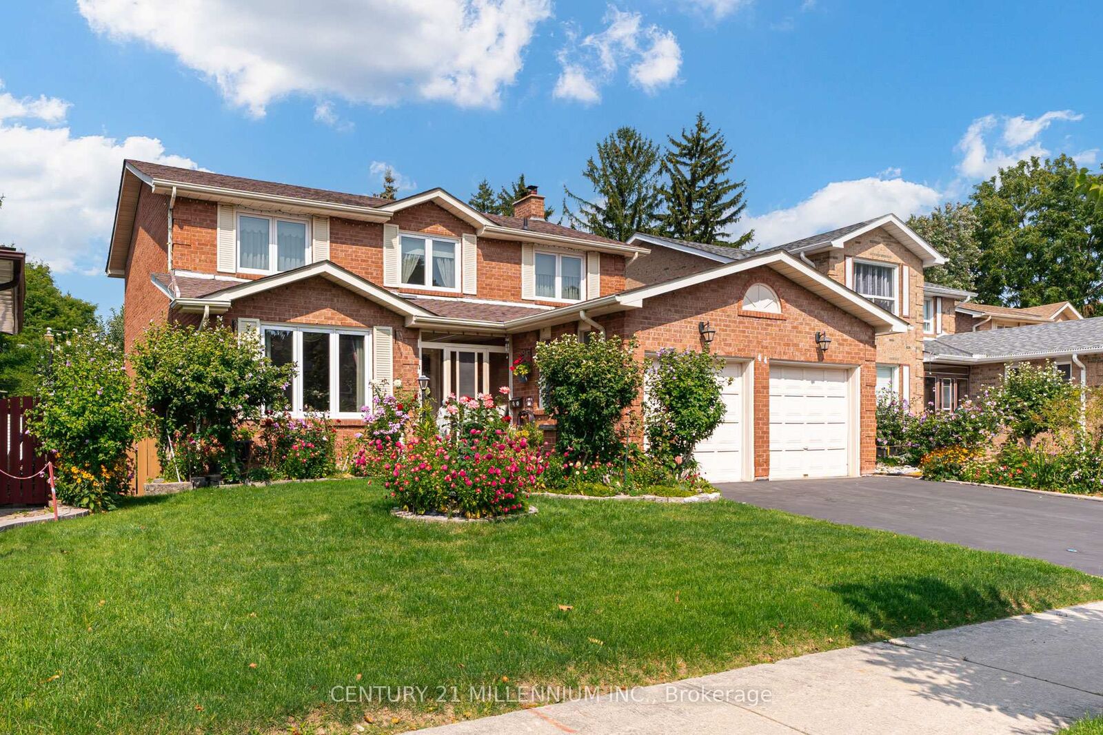 Photo de la propriété:  44 Reeve Road  ON L6X 2M7 