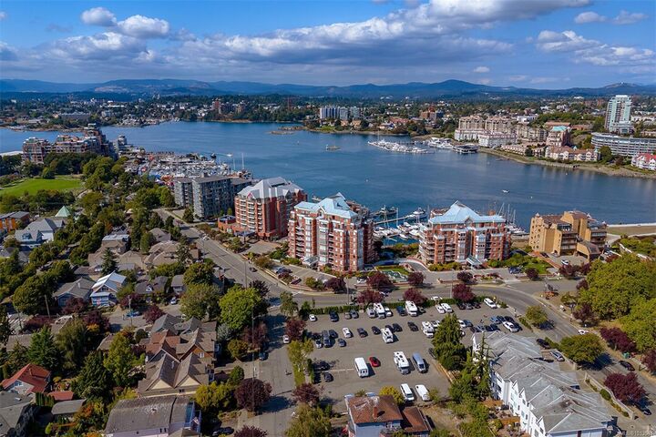 630 Montreal St 903  Victoria BC V8V 4Y2 photo