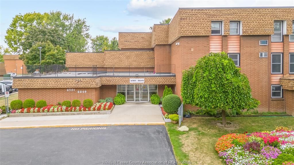 Property Photo:  6583 Thornberry 361  ON N8T 3A6 