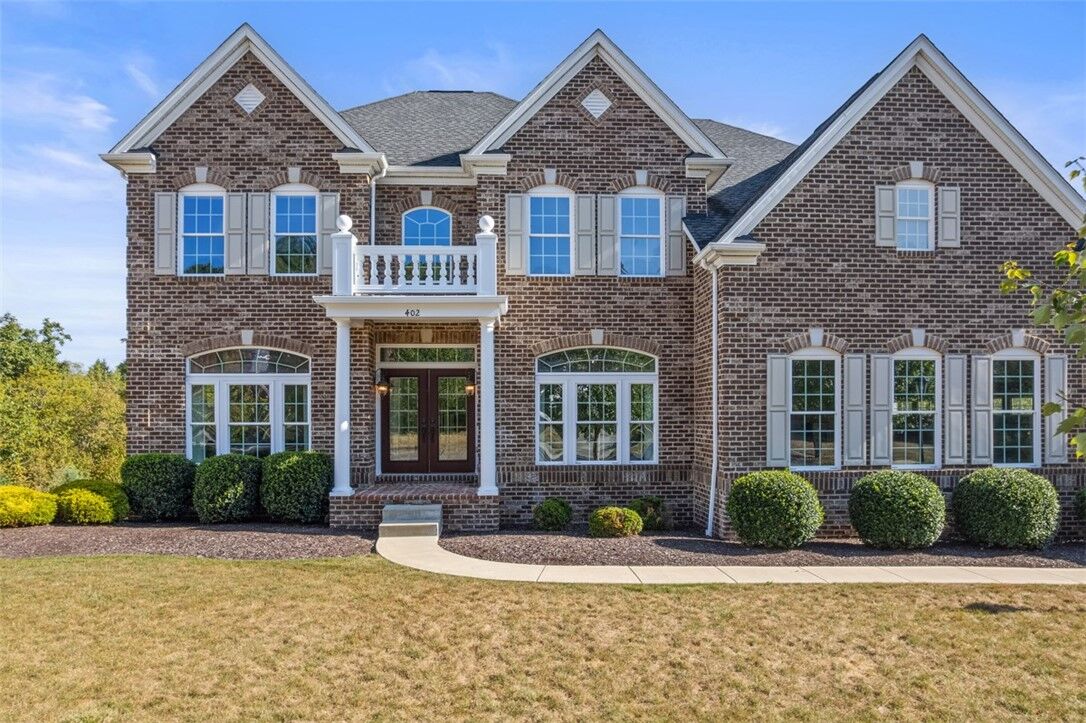 Property Photo:  402 Hidden Meadow  PA 16066 