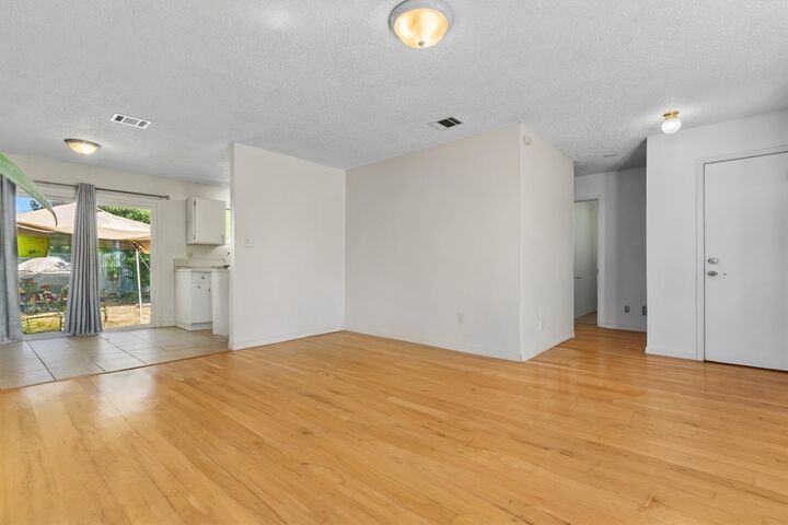 Property Photo:  722 Wales Way  TX 78748 