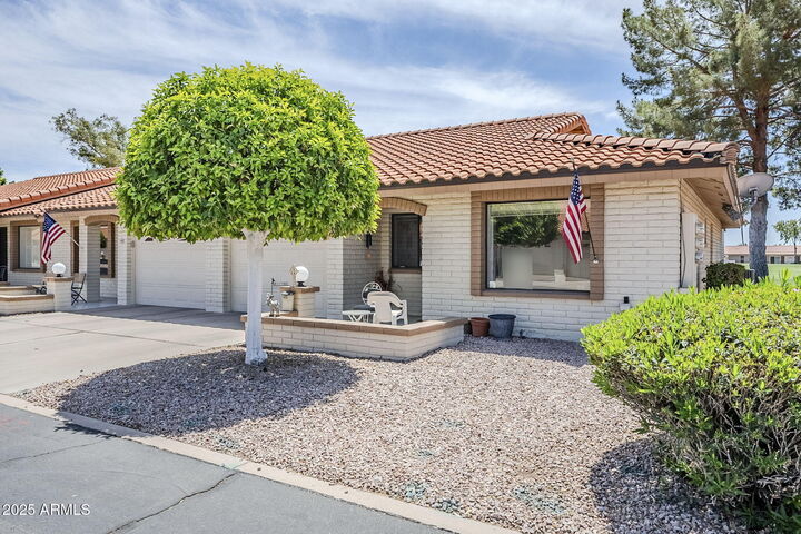 Property Photo: 2311 S Farnsworth Drive 81 AZ 85209