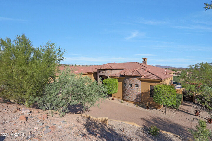 Property Photo:  9631 N Jagged Circle  AZ 85268 