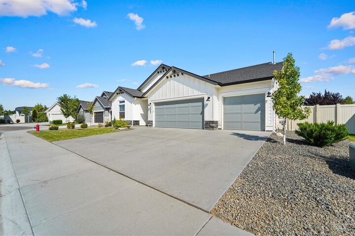 Property Photo:  5482 N Maplestone Ave.  ID 83646 