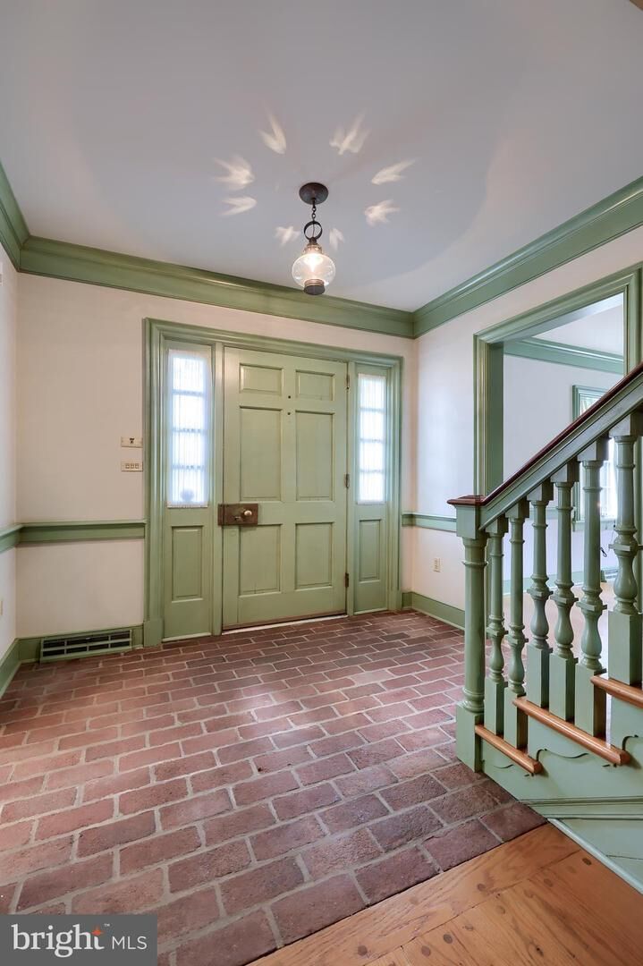 Property Photo:  1107 W Main Street  PA 17522 