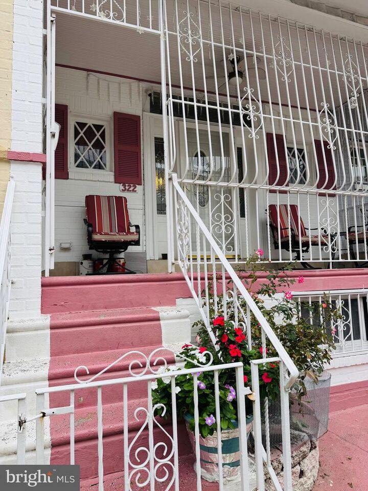 Property Photo: 322 E Cornwall Street PA 19134