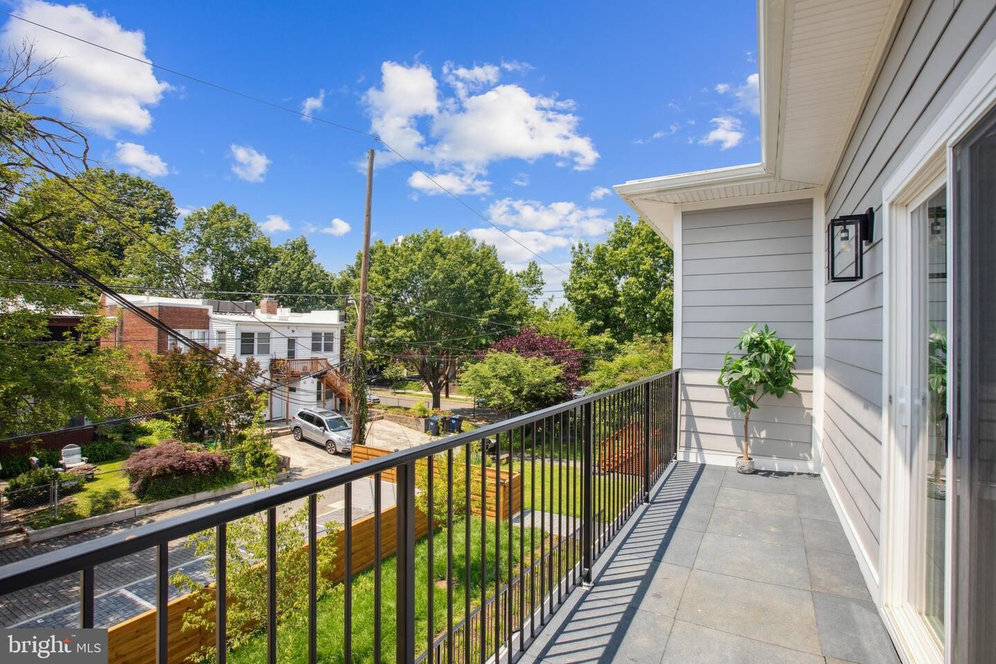 Property Photo: 2236 40th Street NW 5 /Level 2 DC 20007