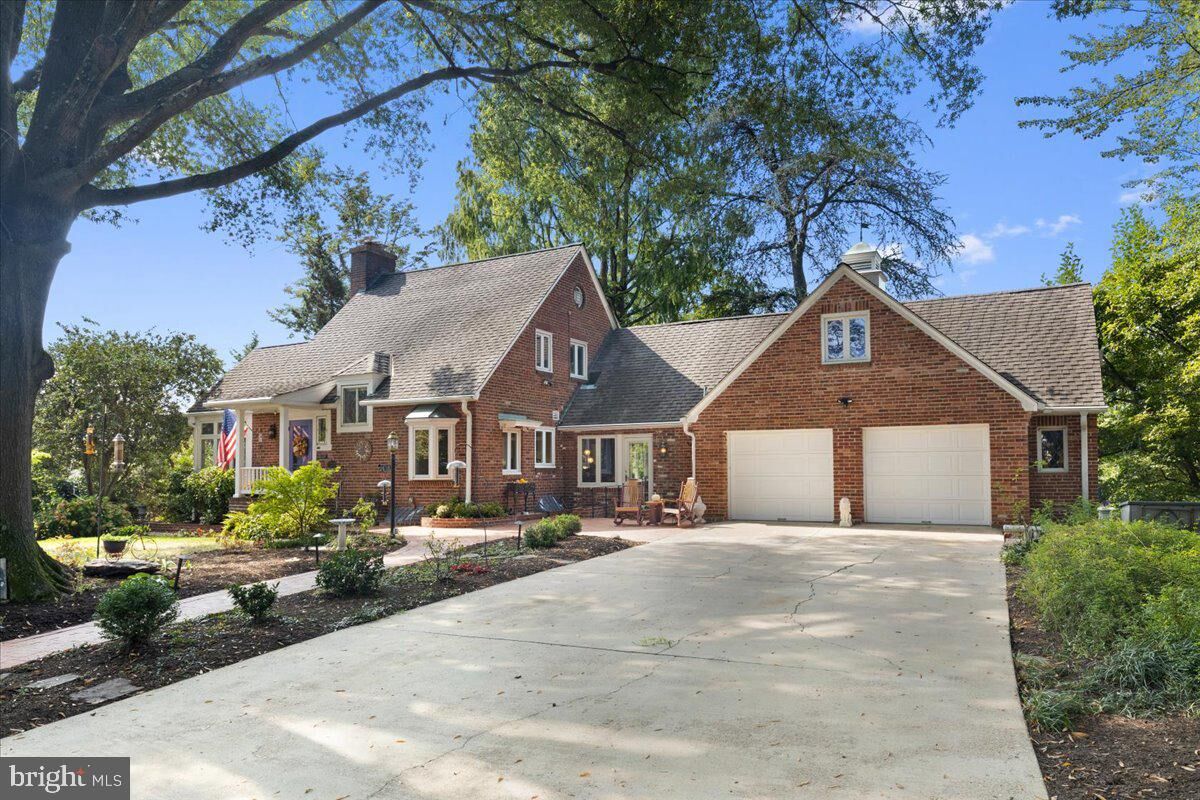 Property Photo: 2630 S Lynn Street VA 22202