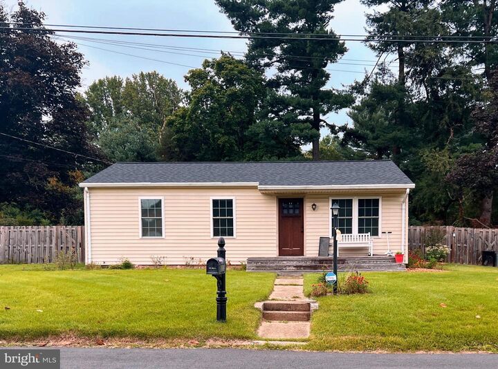 8235 Reece Heights Drive  Severn MD 21144 photo