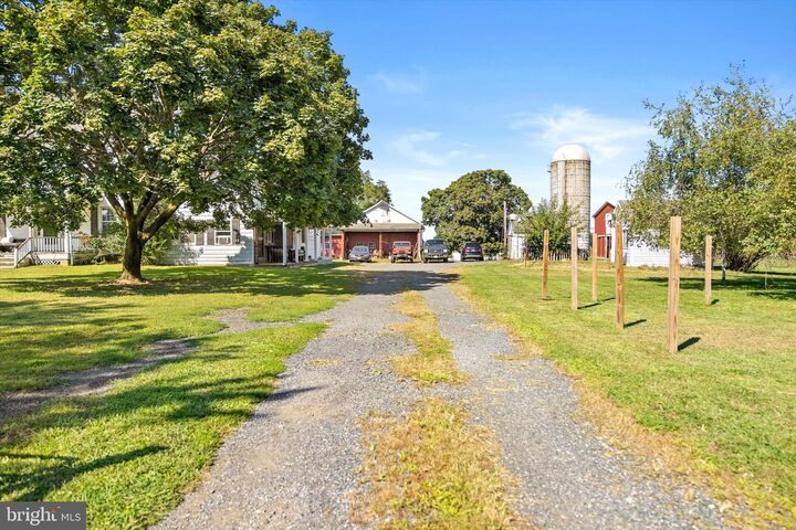 Property Photo:  537 Arneytown-Chesterfield Road  NJ 08515