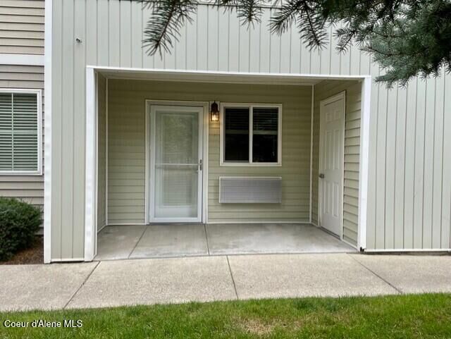 Property Photo: 304 N Greensferry Rd #108 ID 83854