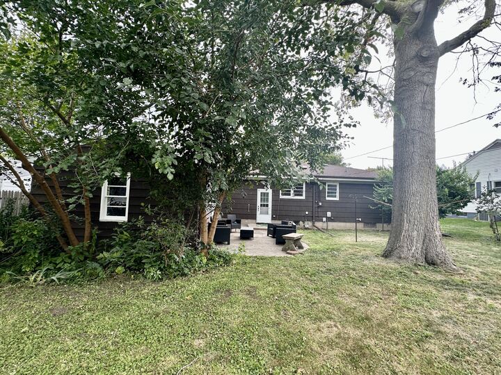 Property Photo: 1310 Aldrich Avenue IA 50036