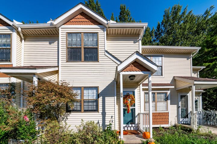 Property Photo:  8158 Newark Avenue  OH 43081