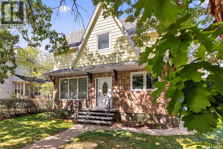 440 Hochelaga Street W  Moose Jaw SK S6H 2G9 photo